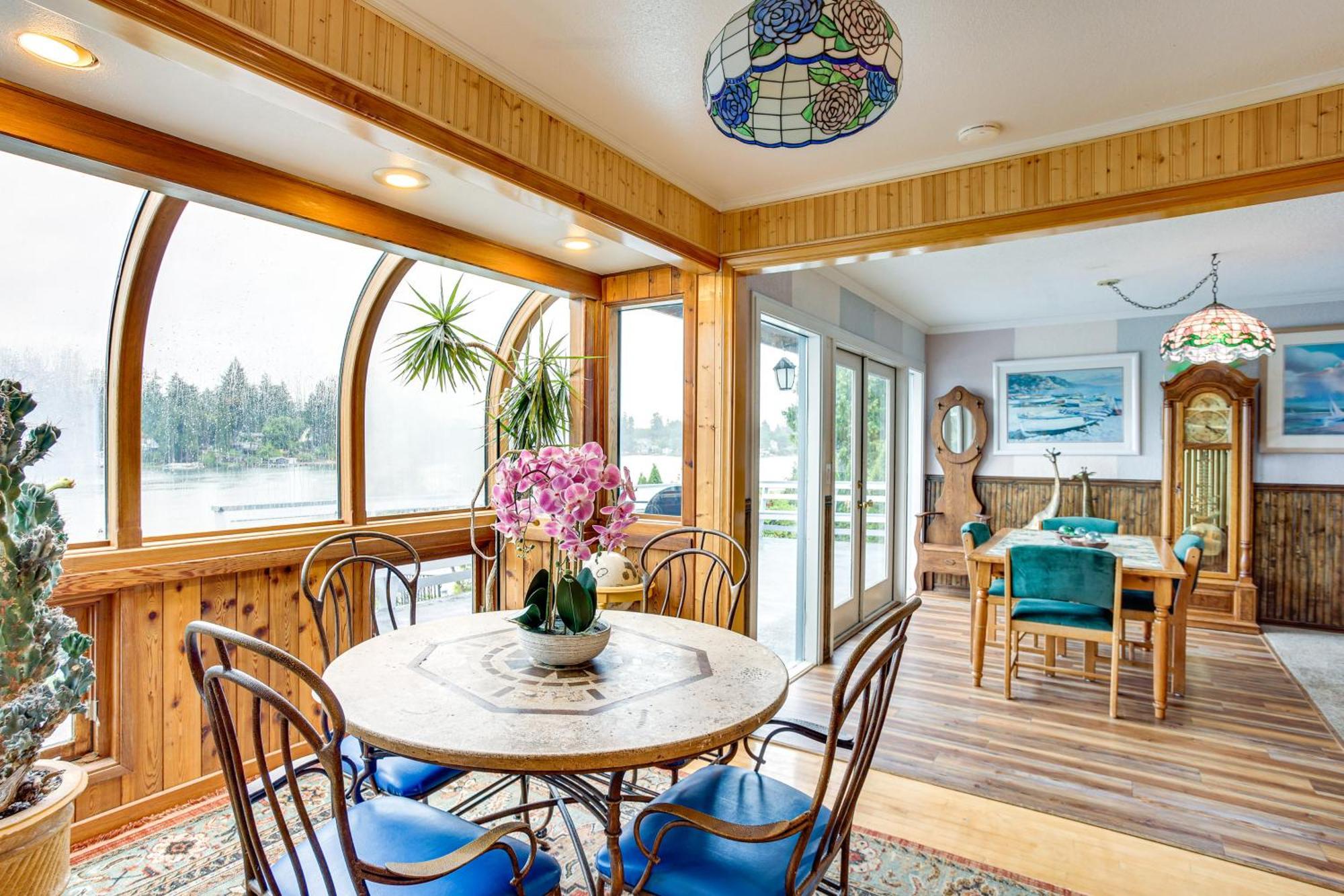 Tacoma Home On Steilacoom Lake With Dock! 外观 照片
